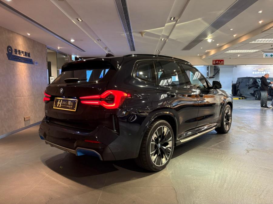 iX3 M Sport Edition - Image 2